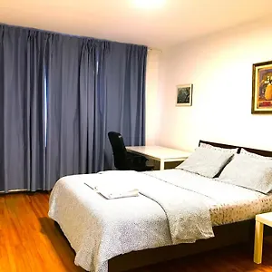 Big Private Midmontreal Next To Station Metro - Parking Free , Montreal Canada